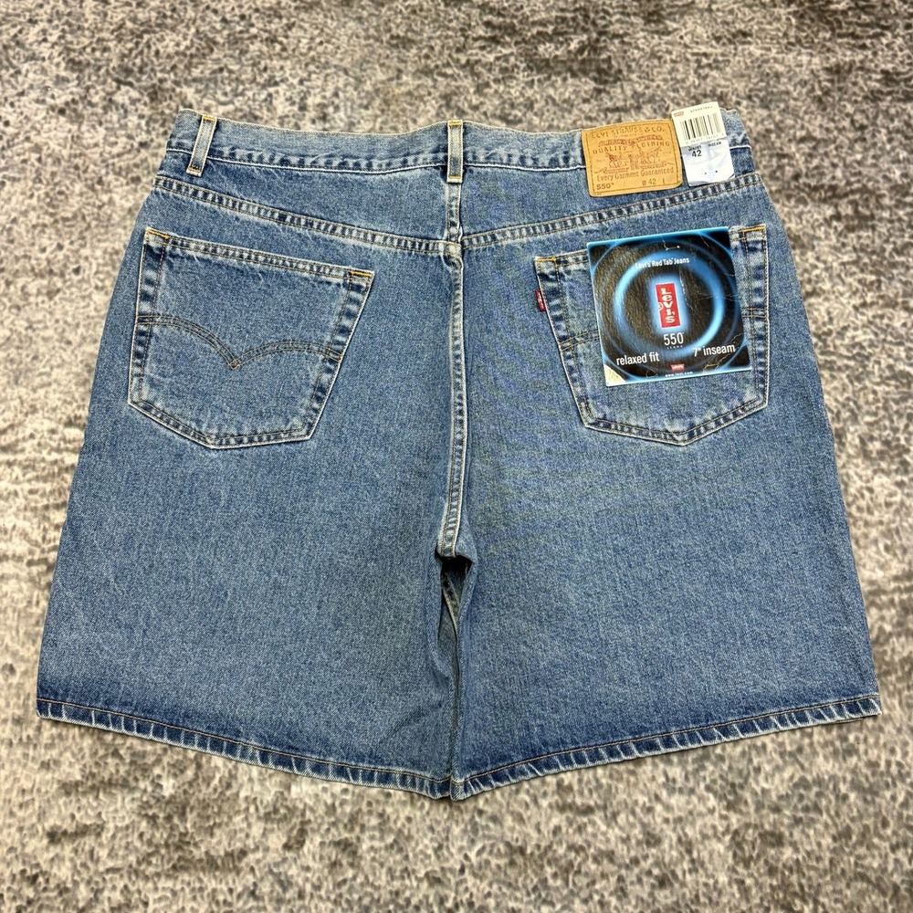 NWT VTG Levi's 550 Relaxed Fit Shorts Denim Mens 40 Blue Medium Wash 90s Jorts